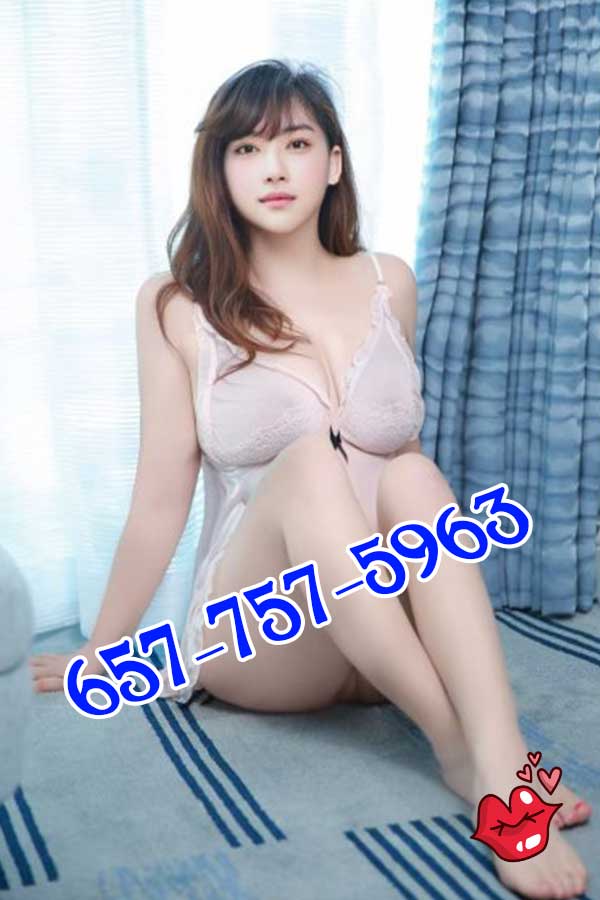 Advertiser photo 6 · listing 24332