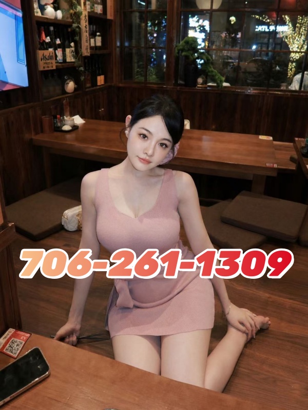 Advertiser photo 6 · listing 18261
